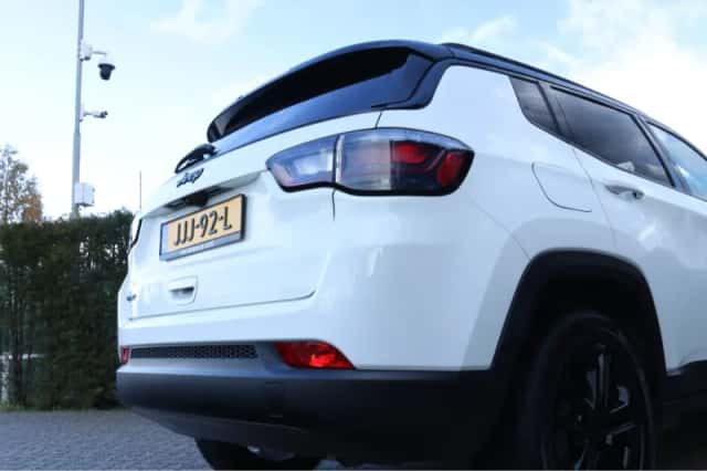 Jeep Compass (2022) thumbnail 13