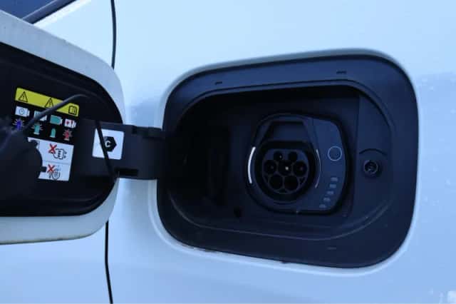 Jeep Compass (2022) thumbnail 16