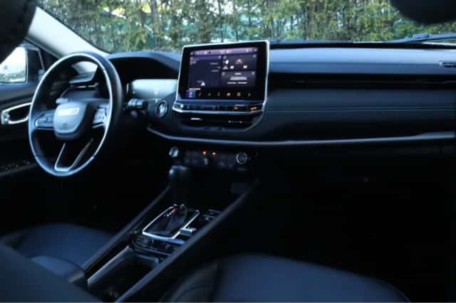 Jeep Compass (2022) thumbnail 4