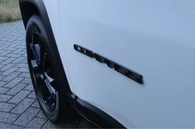Jeep Compass (2022) thumbnail 9