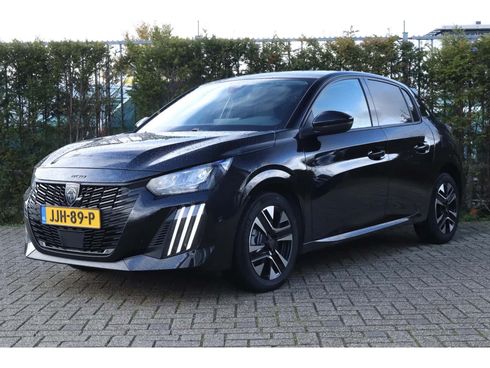 Peugeot 208 (2025) — foto 1