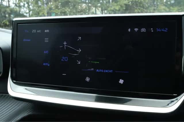Peugeot 208 (2025) thumbnail 24