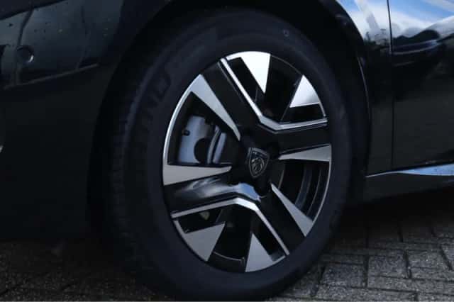 Peugeot 208 (2025) thumbnail 9