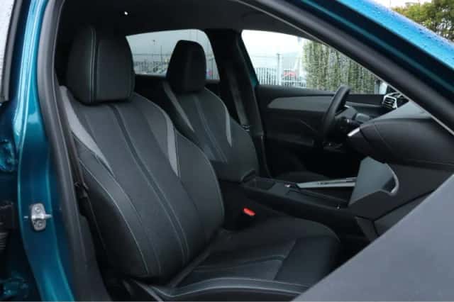 Peugeot 308 (2025) thumbnail 3