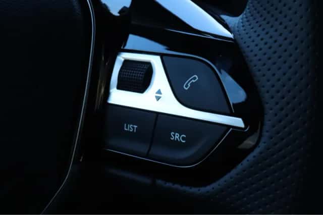 Peugeot 208 (2025) thumbnail 37