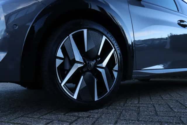 Peugeot 208 (2025) thumbnail 9