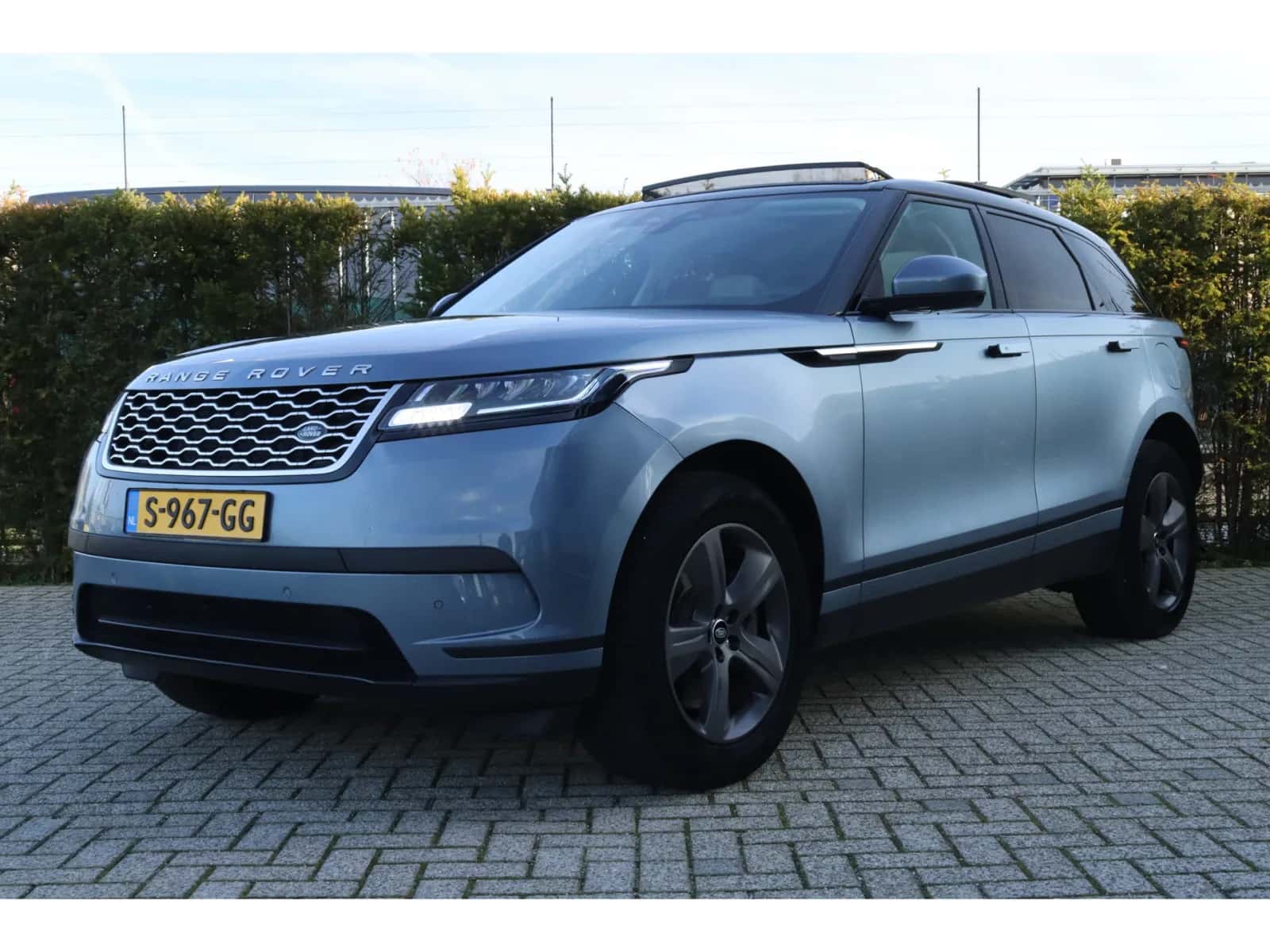 Land Rover Range Rover Velar (2023) — foto 1