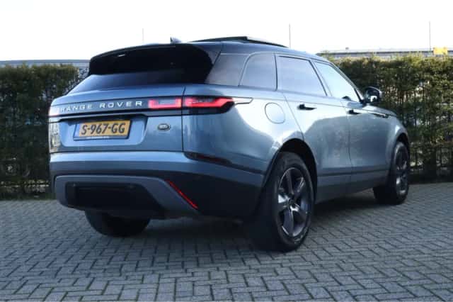 Land Rover Range Rover Velar (2023) thumbnail 2
