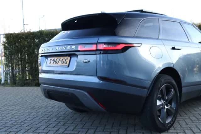 Land Rover Range Rover Velar (2023) thumbnail 12
