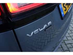 Land Rover Range Rover Velar (2023) thumbnail 14
