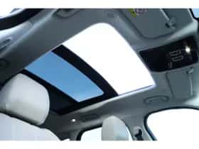 Land Rover Range Rover Velar (2023) thumbnail 20