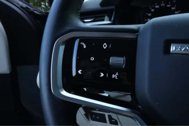 Land Rover Range Rover Velar (2023) thumbnail 35