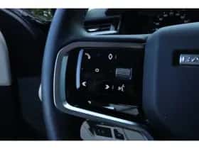 Land Rover Range Rover Velar (2023) thumbnail 35