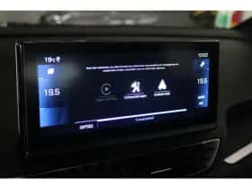 Peugeot 3008 (2023) thumbnail 24
