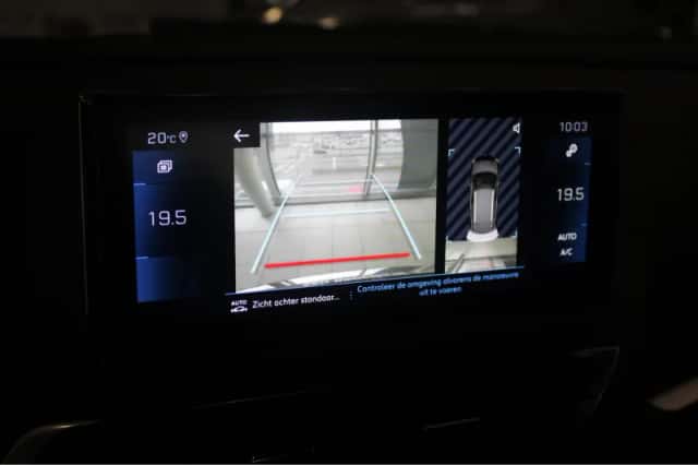 Peugeot 3008 (2023) thumbnail 26
