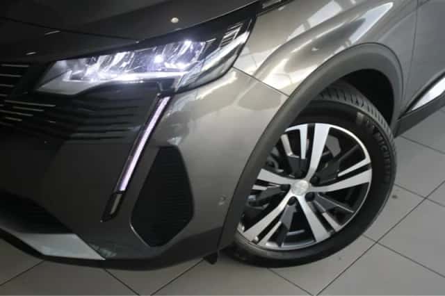 Peugeot 3008 (2023) thumbnail 10