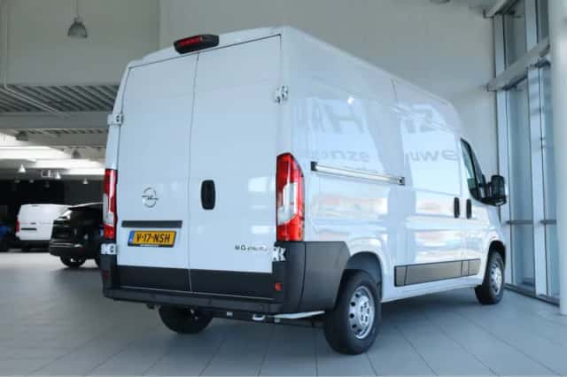 Opel Movano (2024) thumbnail 2
