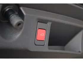 Peugeot 308 (2024) thumbnail 17