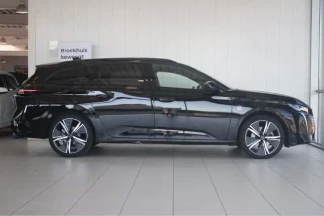 Peugeot 308 (2024) thumbnail 4