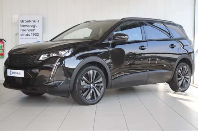 Peugeot 5008 (2024) thumbnail 1
