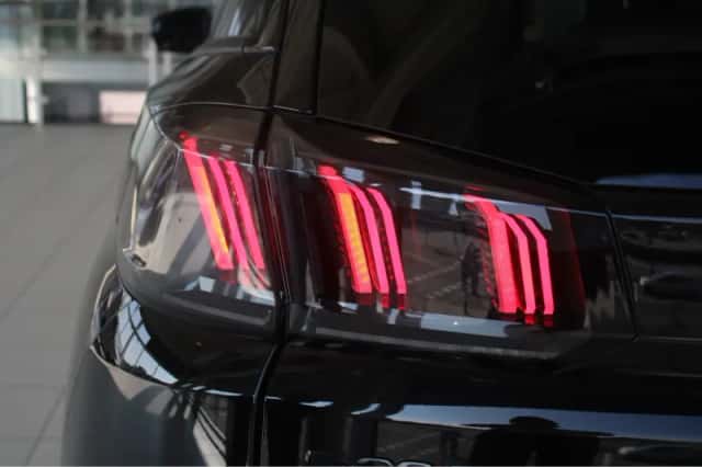 Peugeot 5008 (2024) thumbnail 13