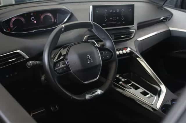 Peugeot 5008 (2024) thumbnail 18