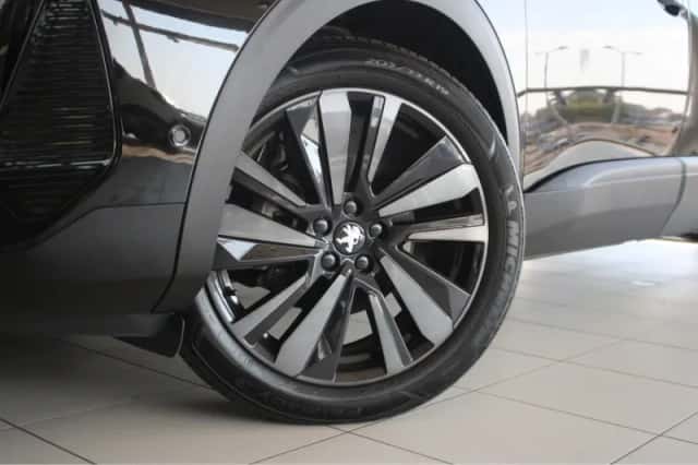 Peugeot 5008 (2024) thumbnail 9