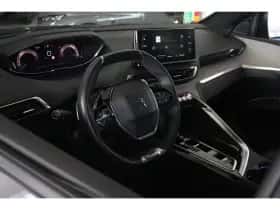 Peugeot 3008 (2024) thumbnail 18