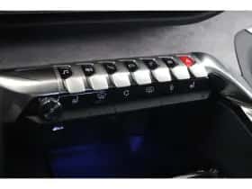 Peugeot 3008 (2024) thumbnail 25
