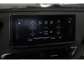 Peugeot 3008 (2024) thumbnail 28