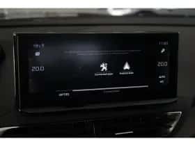 Peugeot 3008 (2024) thumbnail 31