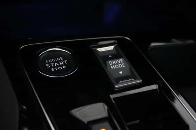 Peugeot 3008 (2024) thumbnail 33
