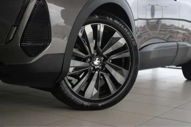 Peugeot 3008 (2024) thumbnail 9