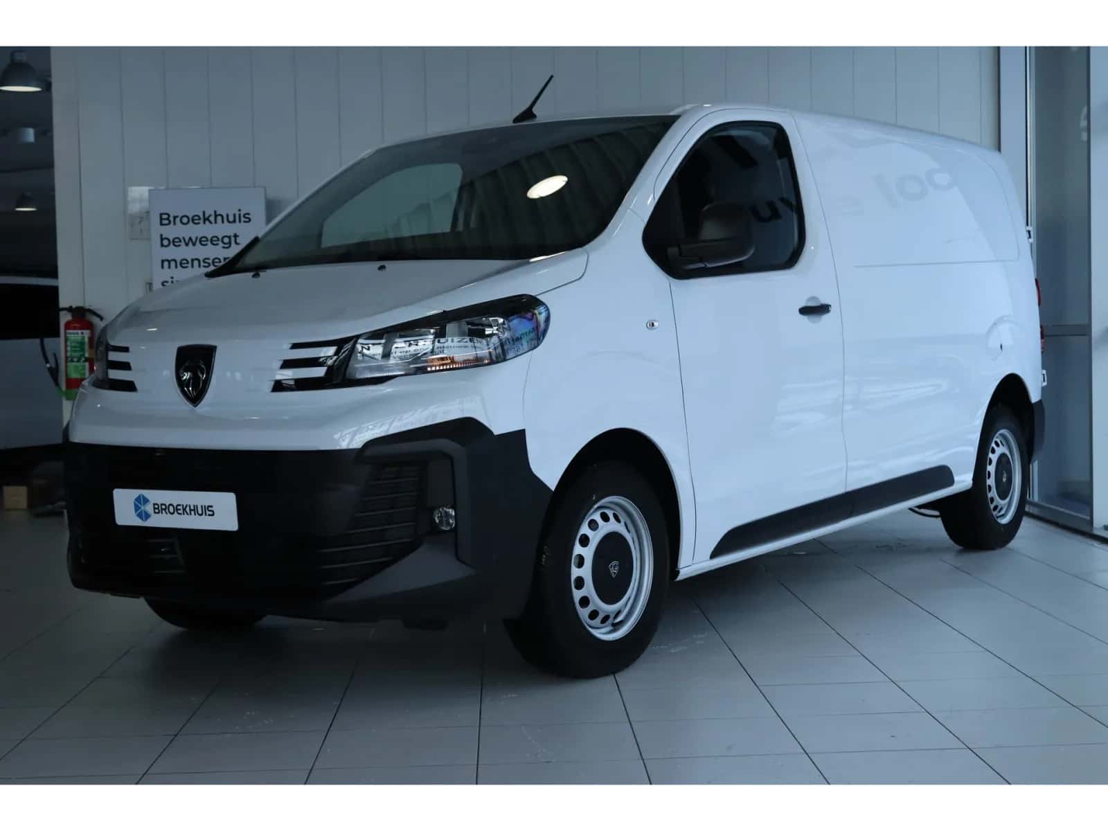 Peugeot Expert (2024) — foto 1