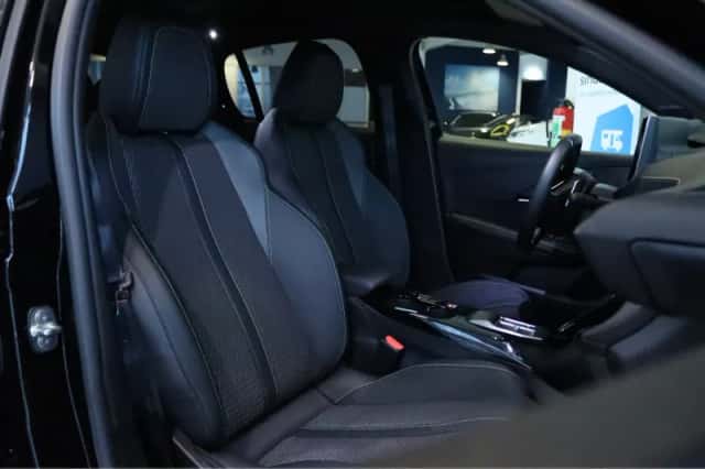 Peugeot 208 (2024) thumbnail 3