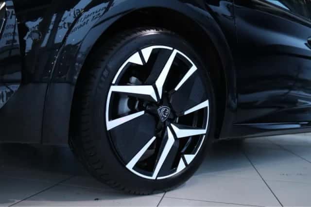Peugeot 208 (2024) thumbnail 7