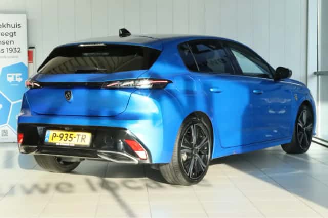 Peugeot 308 (2022) thumbnail 2