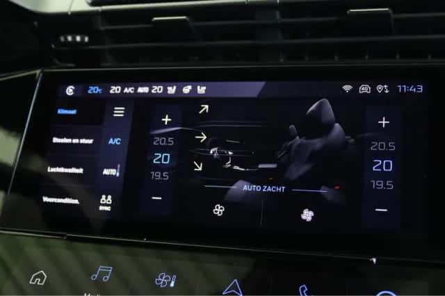 Peugeot 308 (2022) thumbnail 26