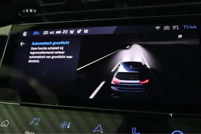 Peugeot 308 (2022) thumbnail 33