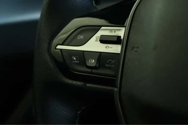 Peugeot 308 (2022) thumbnail 40
