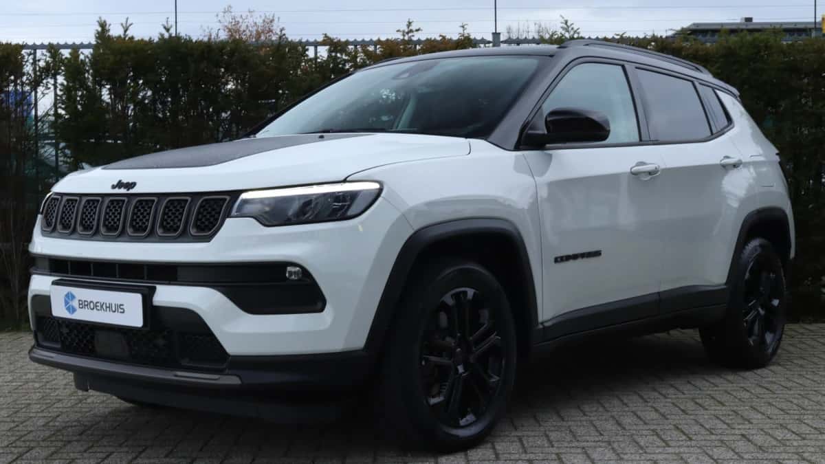 Jeep Compass (2022) — foto 1