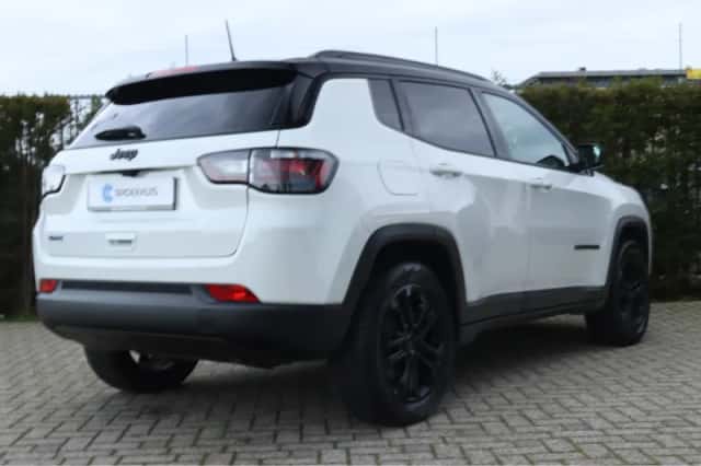 Jeep Compass (2022) thumbnail 2