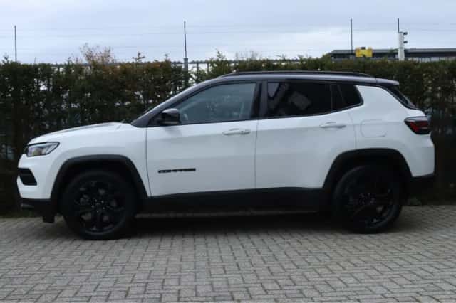 Jeep Compass (2022) thumbnail 11