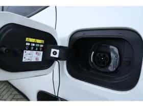 Jeep Compass (2022) thumbnail 16