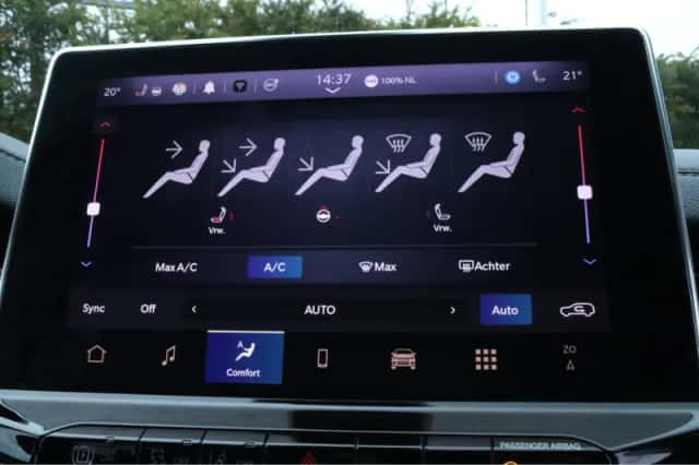 Jeep Compass (2022) thumbnail 29