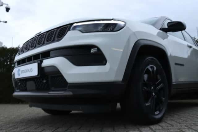 Jeep Compass (2022) thumbnail 5