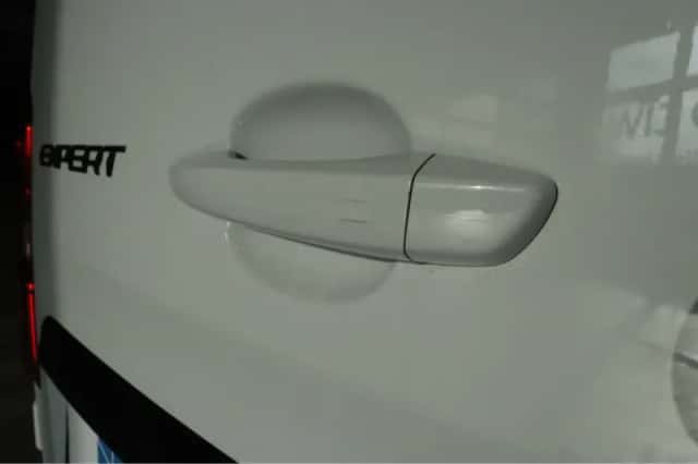 Peugeot Expert (2024) thumbnail 11