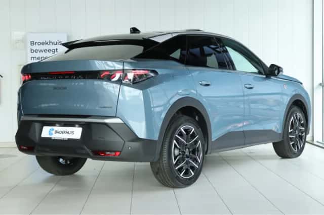 Peugeot 3008 (2025) thumbnail 2