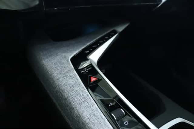 Peugeot 5008 (2025) thumbnail 25