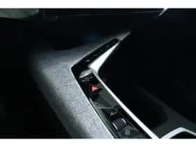 Peugeot 5008 (2025) thumbnail 25